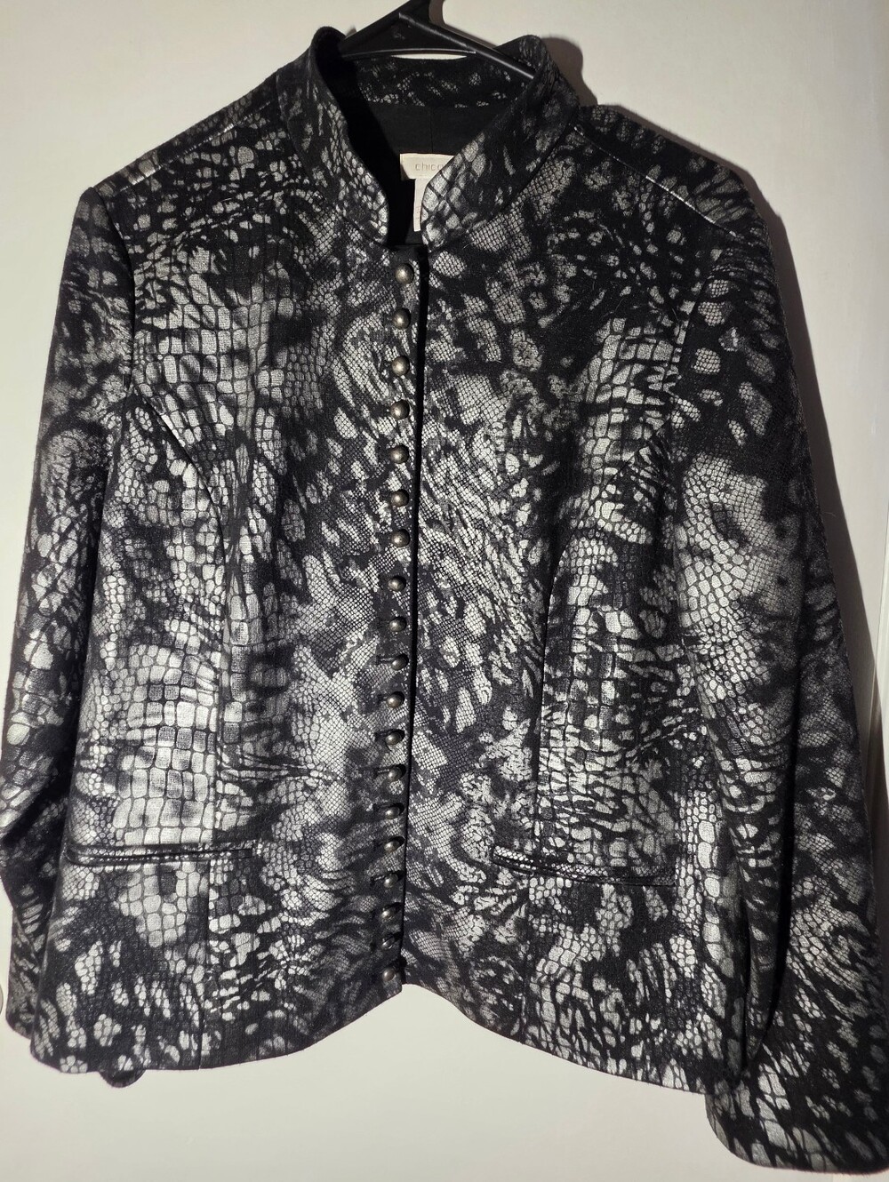 Chico's Black & Gray Textured Snap-Front Jacket